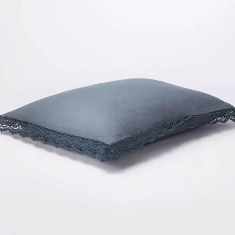 NewFull/Queen Lace Border Cotton Comforter & Sham Set-Threshold w/Studio McGee - Picture 6 of 10